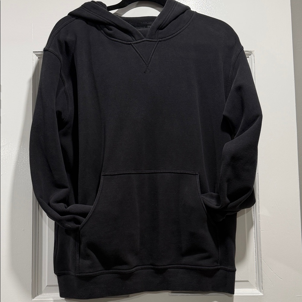 lululemon athletica Classic Black Sweatshirt